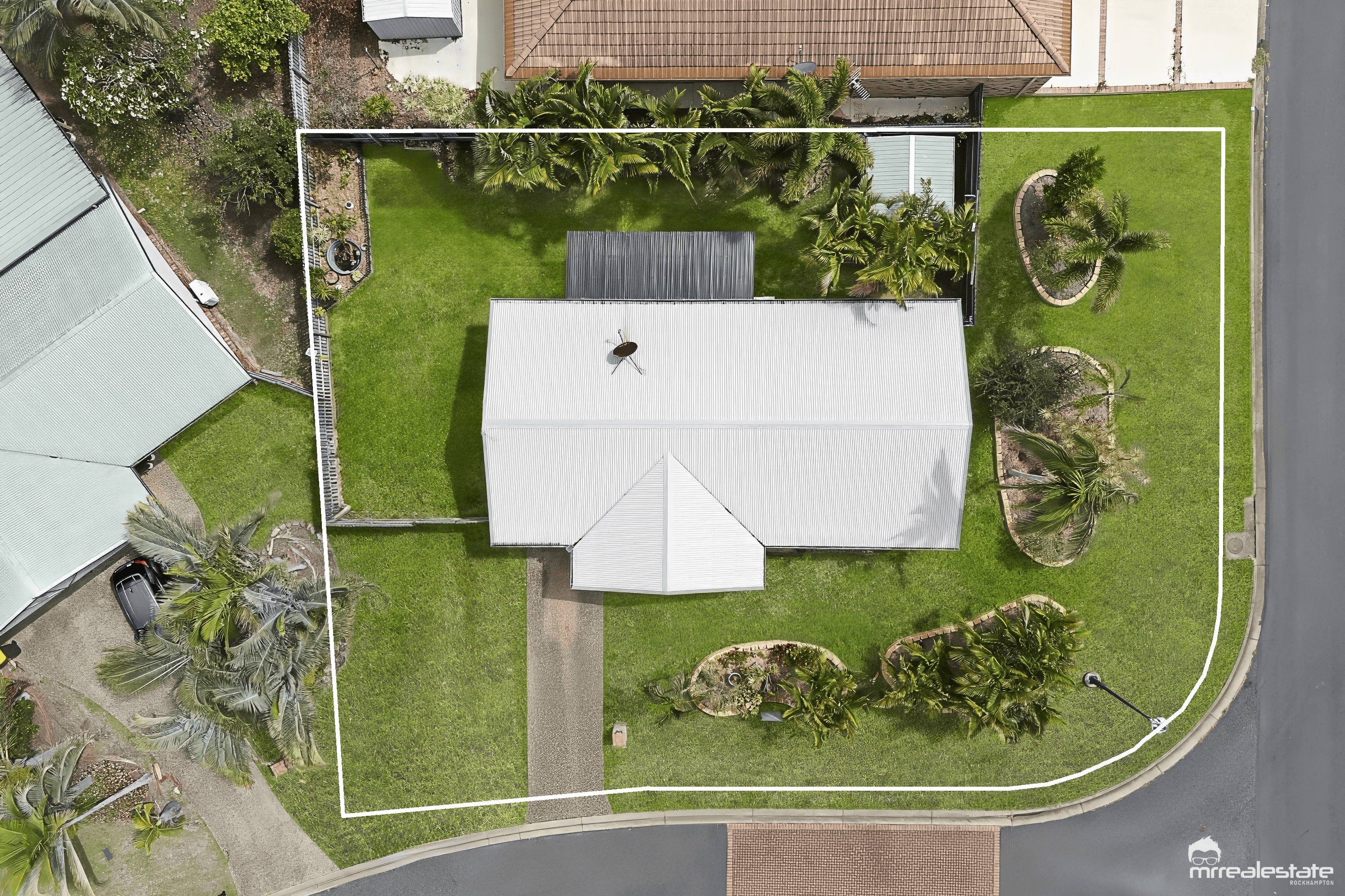 2 Brigalow Avenue, Norman Gardens, QLD 4701