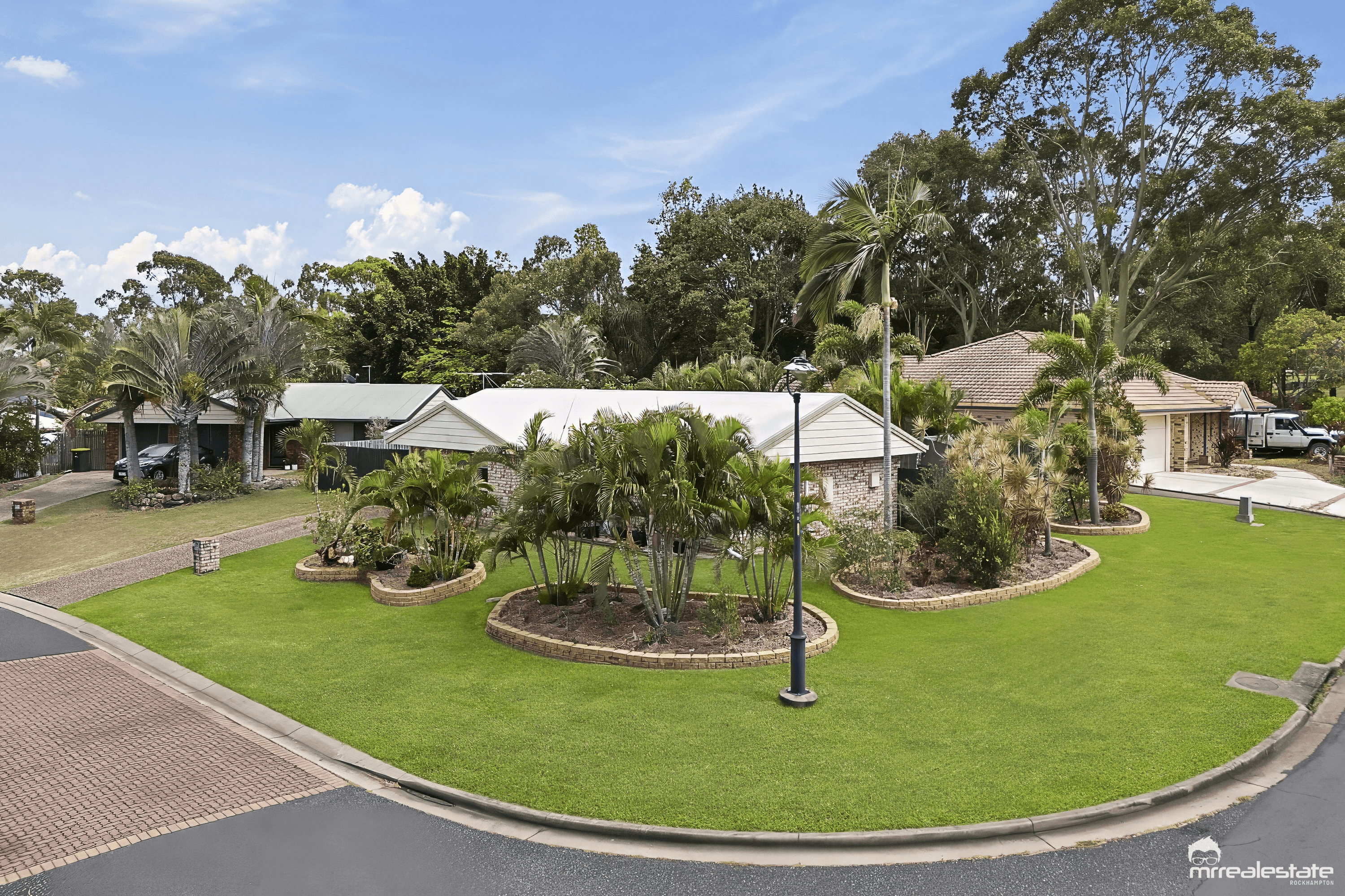 2 Brigalow Avenue, Norman Gardens, QLD 4701