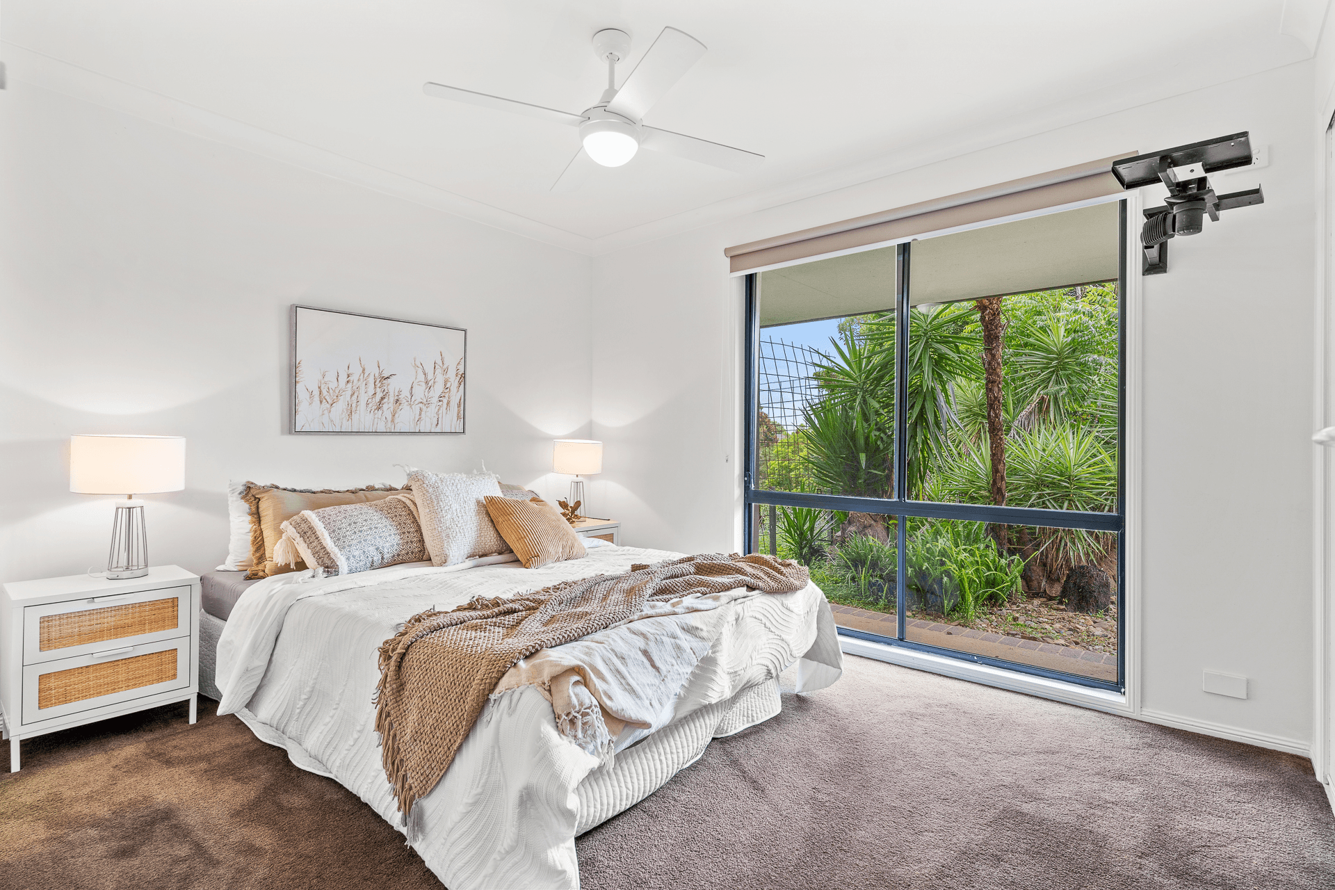 42 Whispering Valley Drive, Richmond Hill, NSW 2480