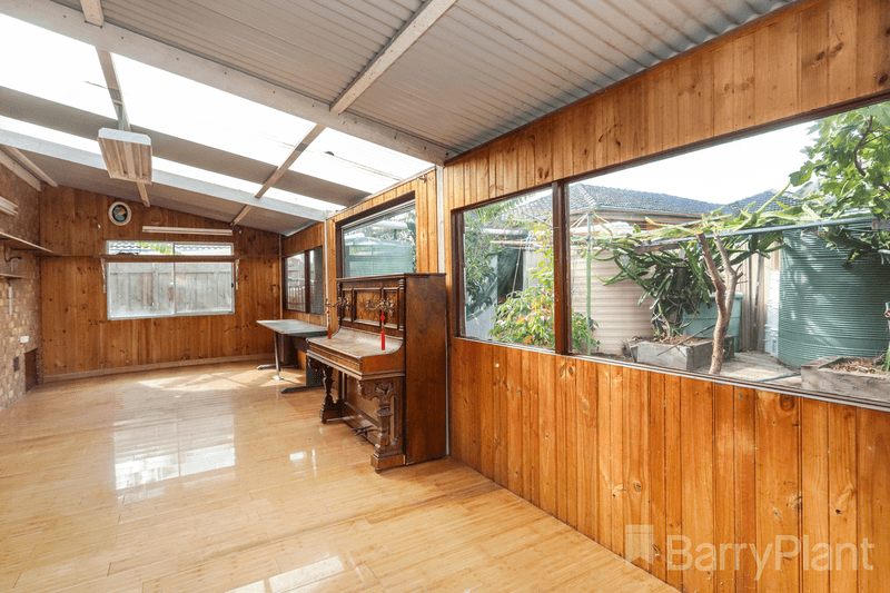 41 Cassandra Drive, Gladstone Park, VIC 3043