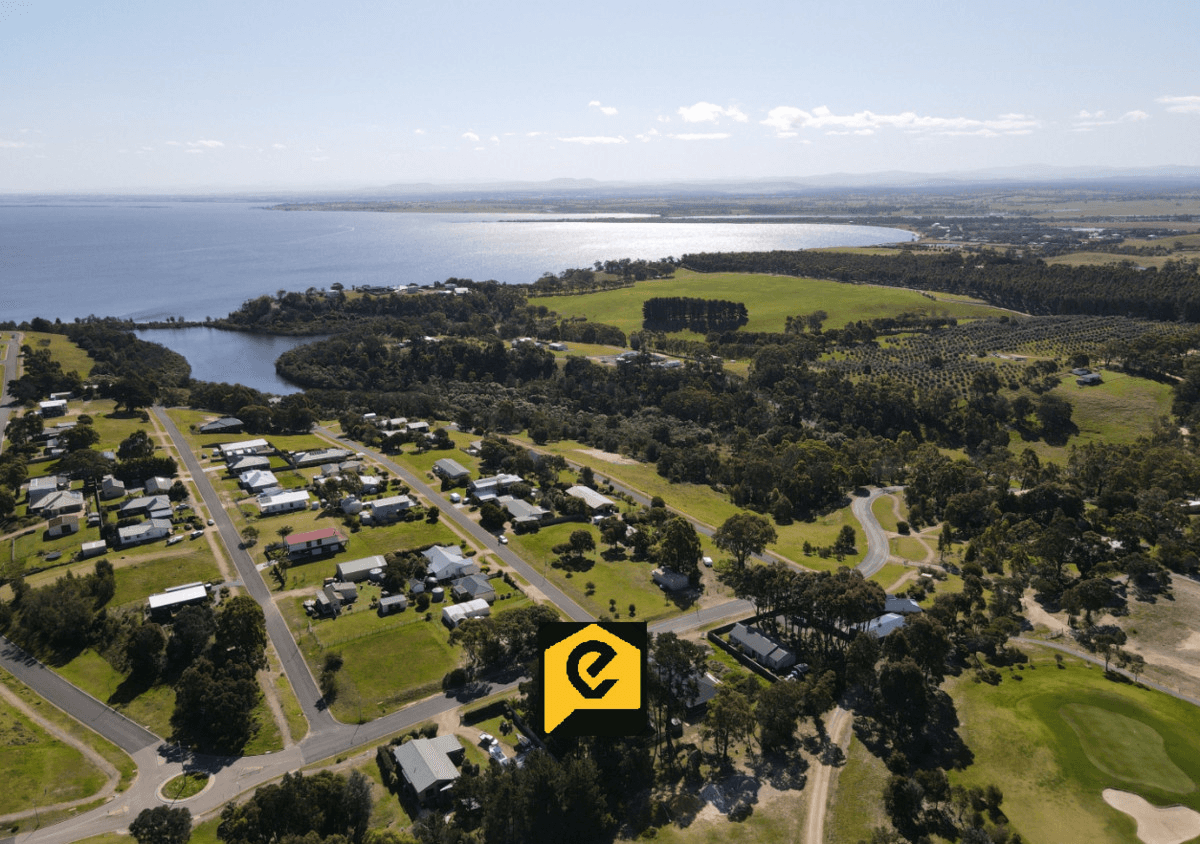 17 Broadlands Road, Metung, VIC 3904