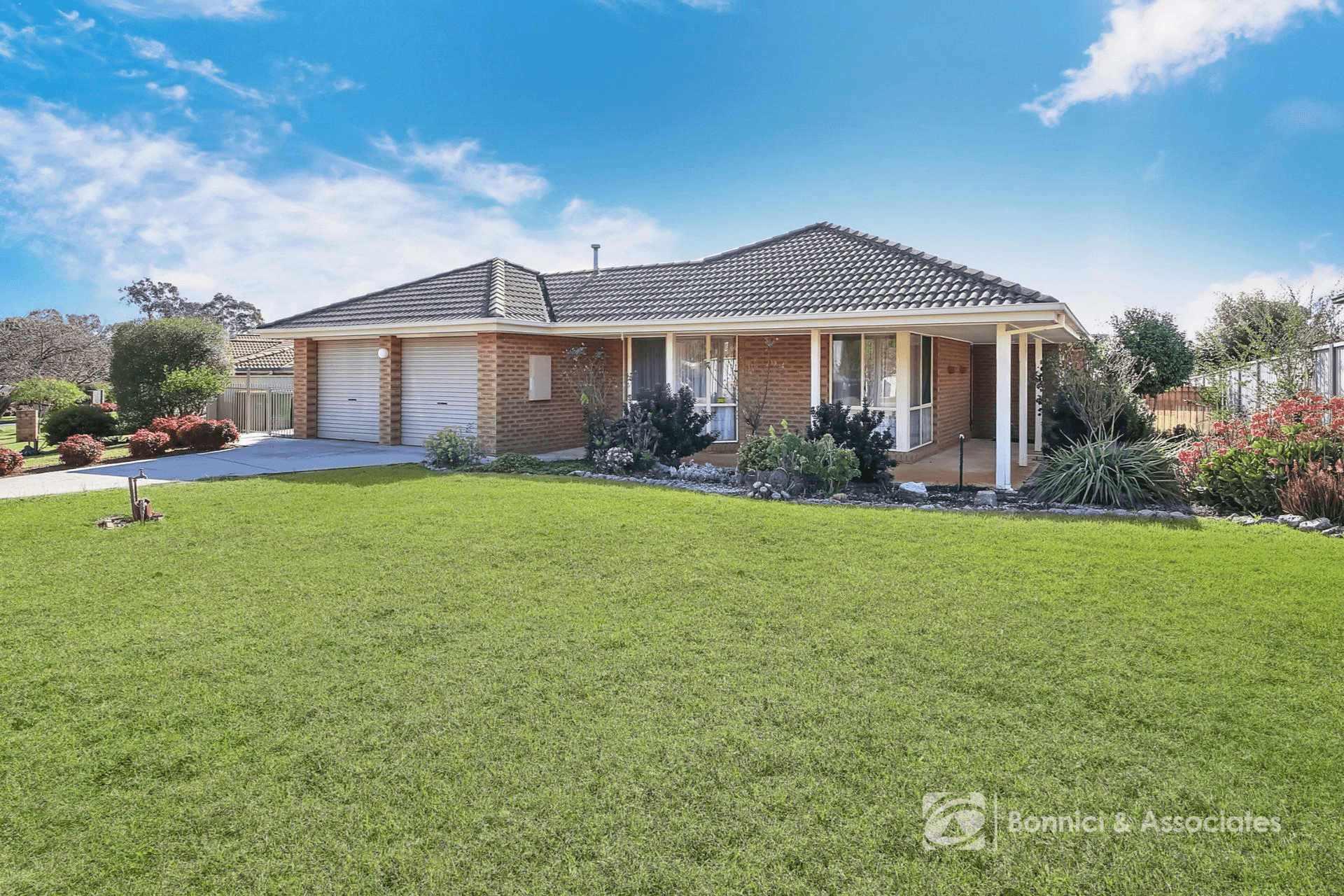 8 Elmslie Circuit, West Wodonga, VIC 3690