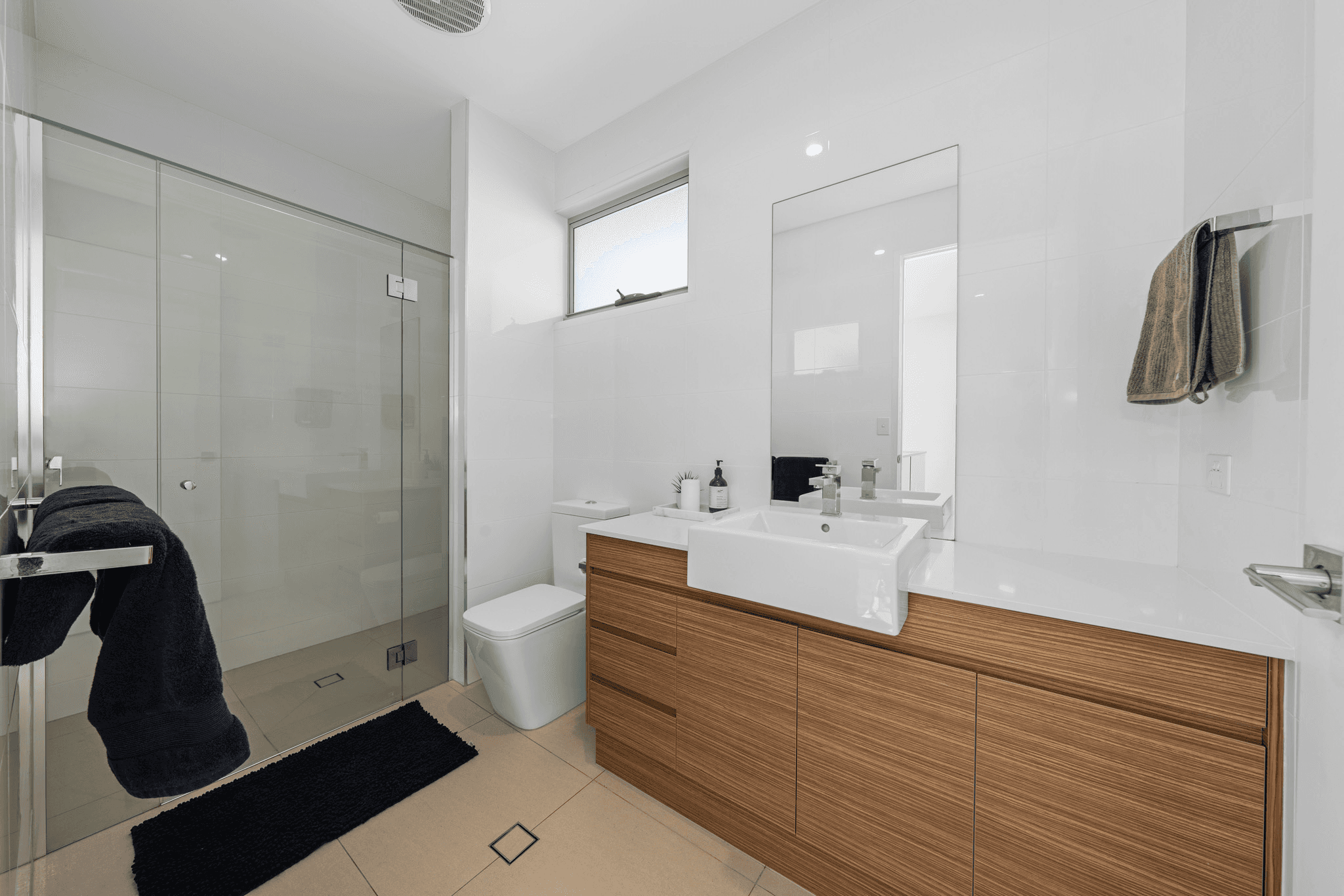 2/34 Sailaway Street, Mermaid Waters, QLD 4218