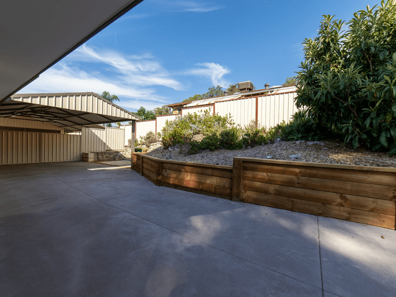 17 Kirkland Way, PARMELIA, WA 6167