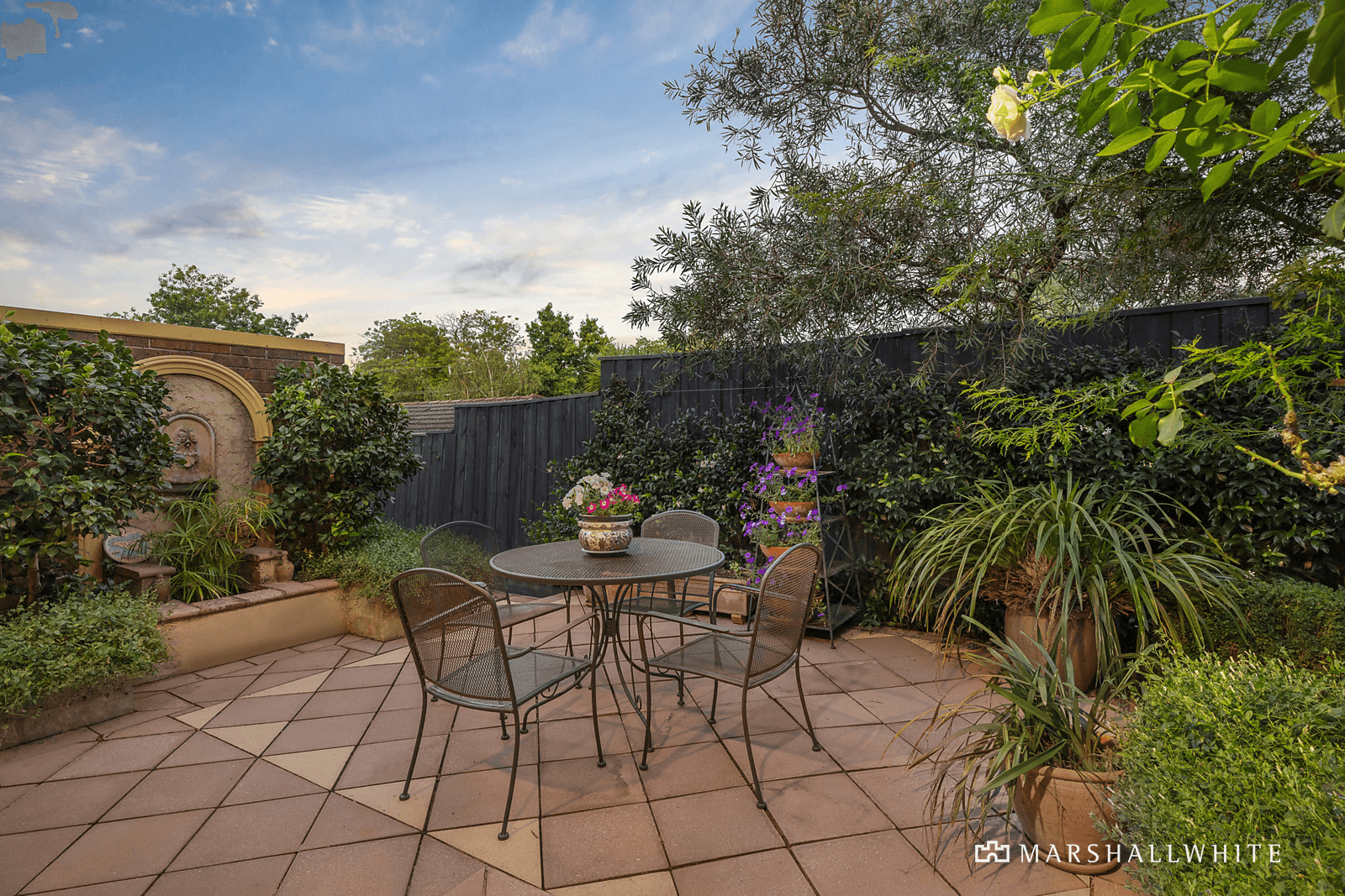 2/8 Garden Road, Camberwell, VIC 3124