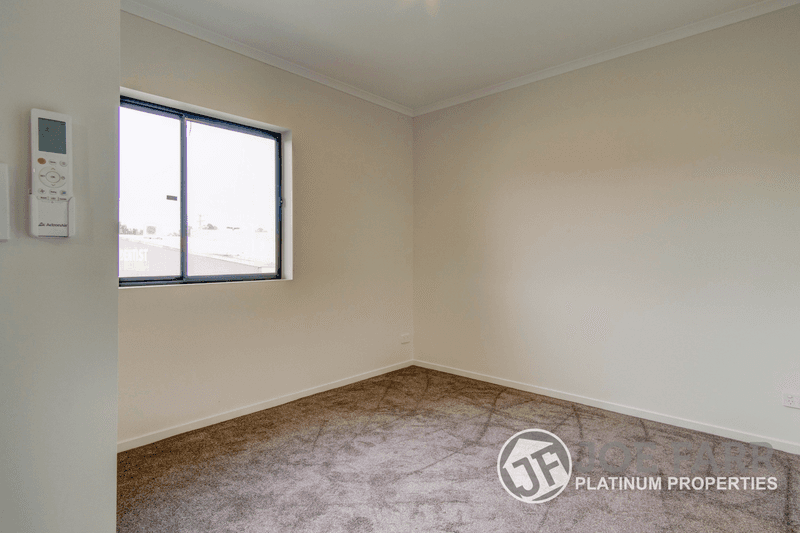 1/122 River Hills Road, EAGLEBY, QLD 4207