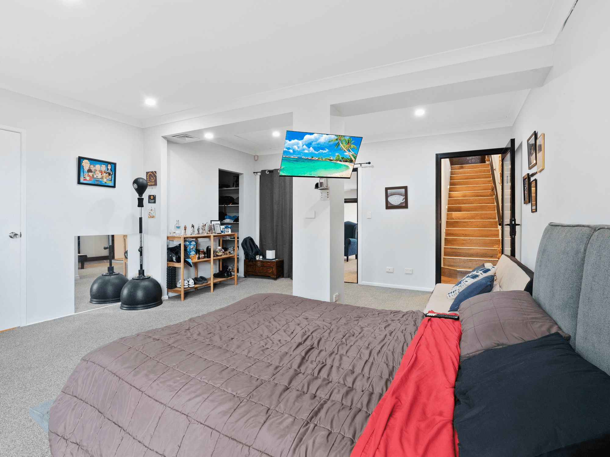 4 Chidlow Court, Elanora, QLD 4221