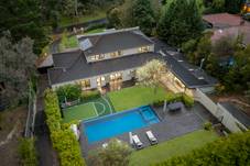 35-37 Ennismore Crescent, Park Orchards, VIC 3114