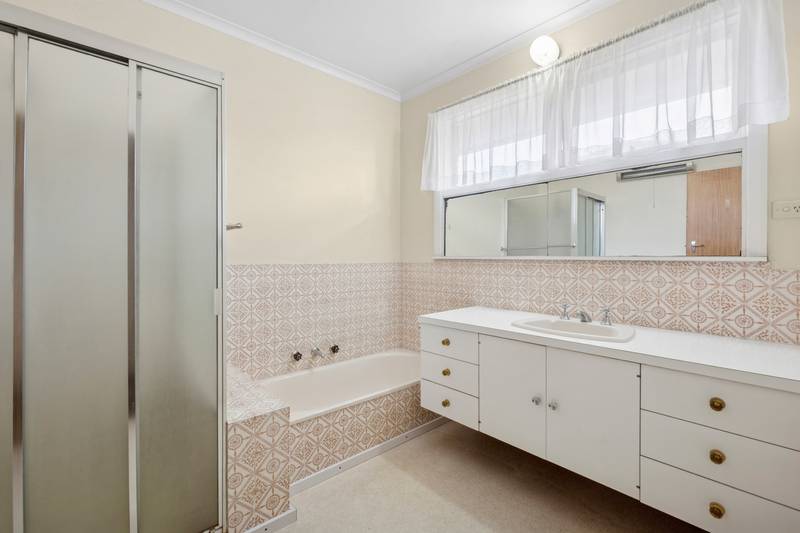 115 Sladen Street, Hamlyn Heights, VIC 3215