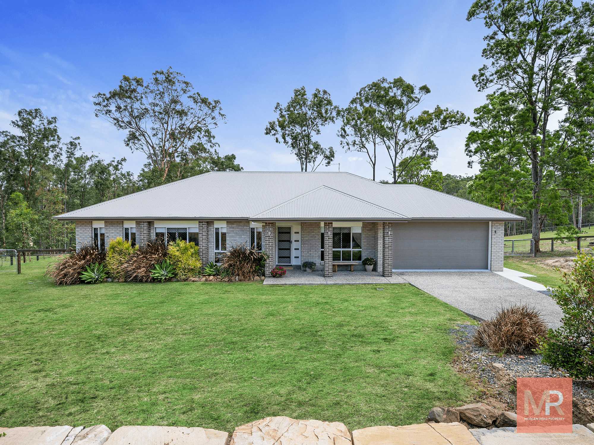 221 William Humphreys Drive, MUNDOOLUN, QLD 4285