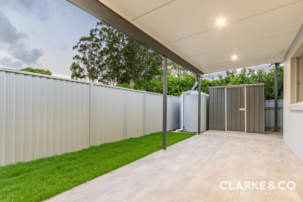 9 Nichols Avenue, BEERWAH, QLD 4519