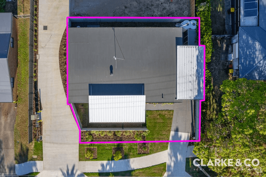 9 Nichols Avenue, BEERWAH, QLD 4519