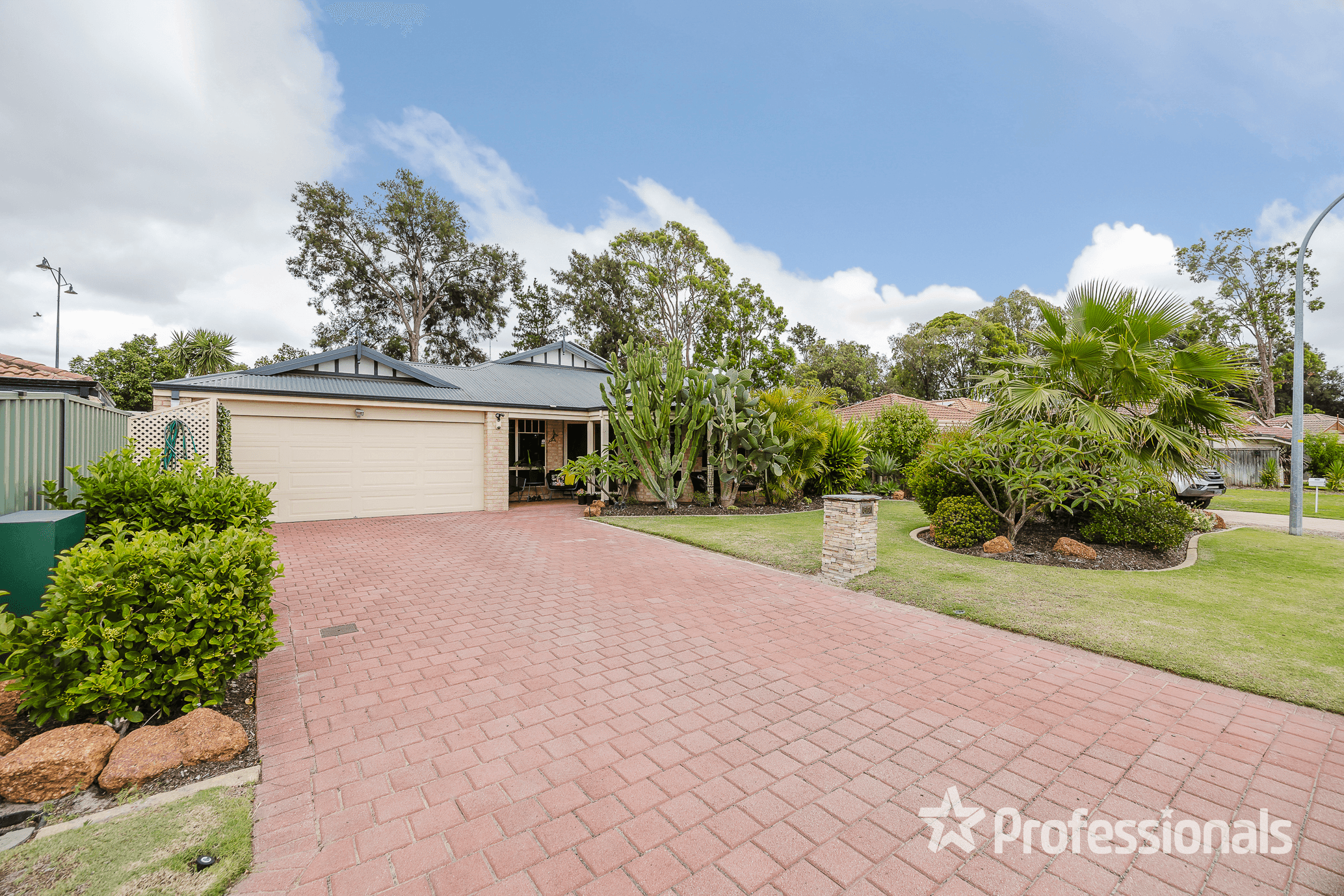 32 Millstream Grove, ELLENBROOK, WA 6069