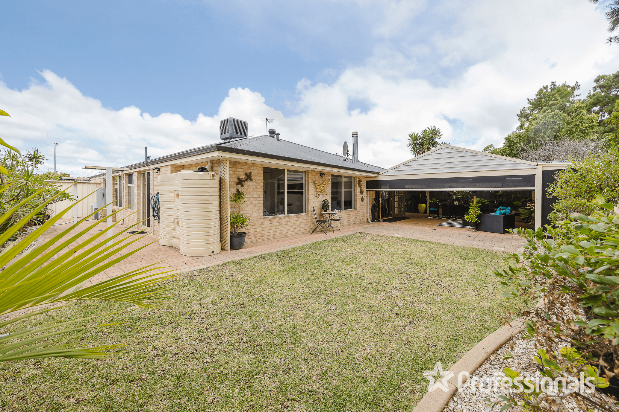 32 Millstream Grove, ELLENBROOK, WA 6069