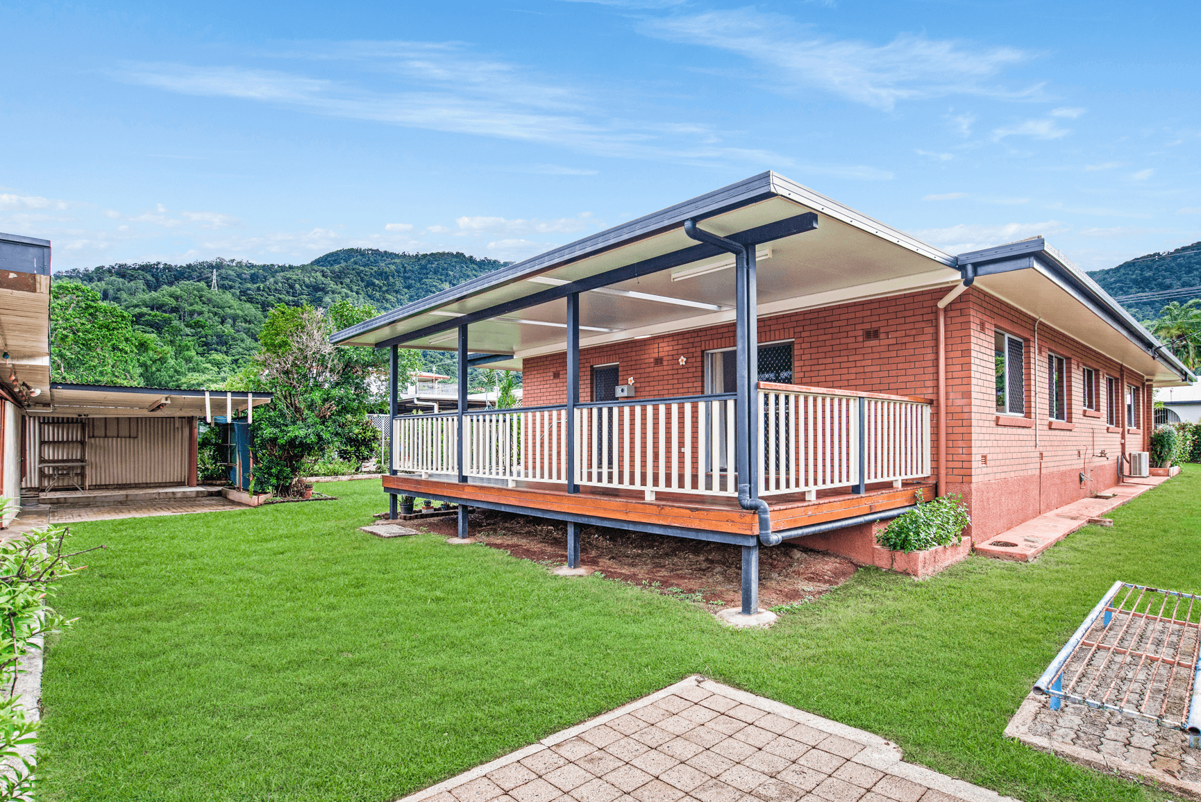 22 Fairview Street, BAYVIEW HEIGHTS, QLD 4868