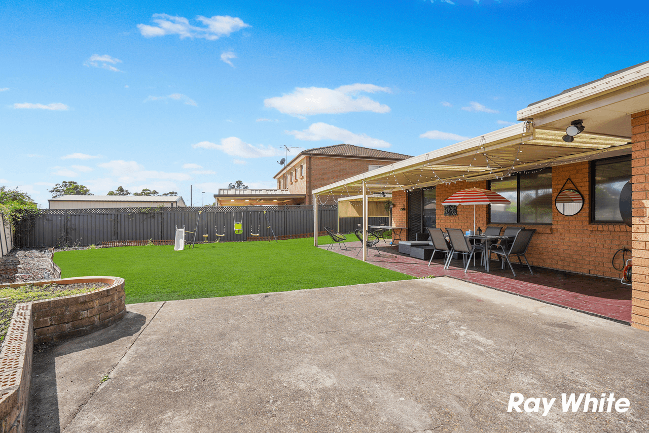 4 Selma Place, OAKHURST, NSW 2761