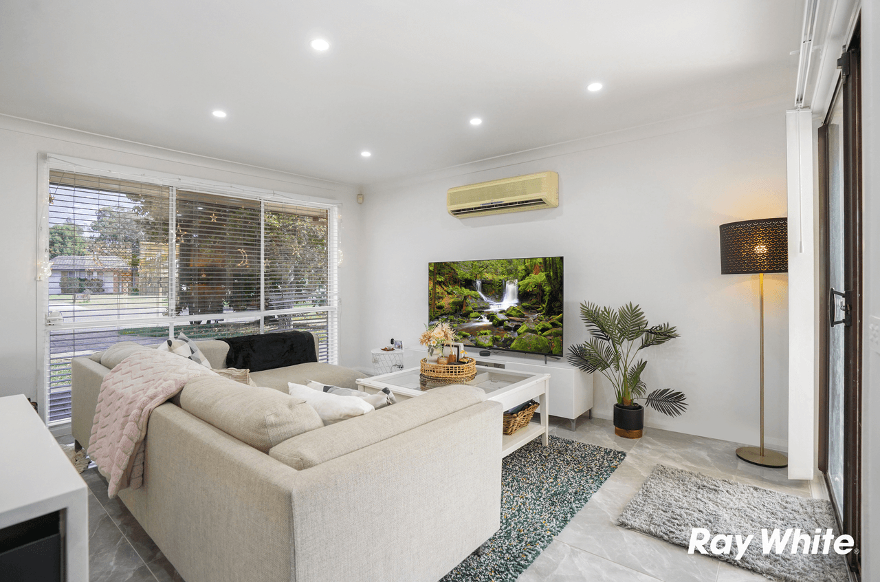 4 Selma Place, OAKHURST, NSW 2761