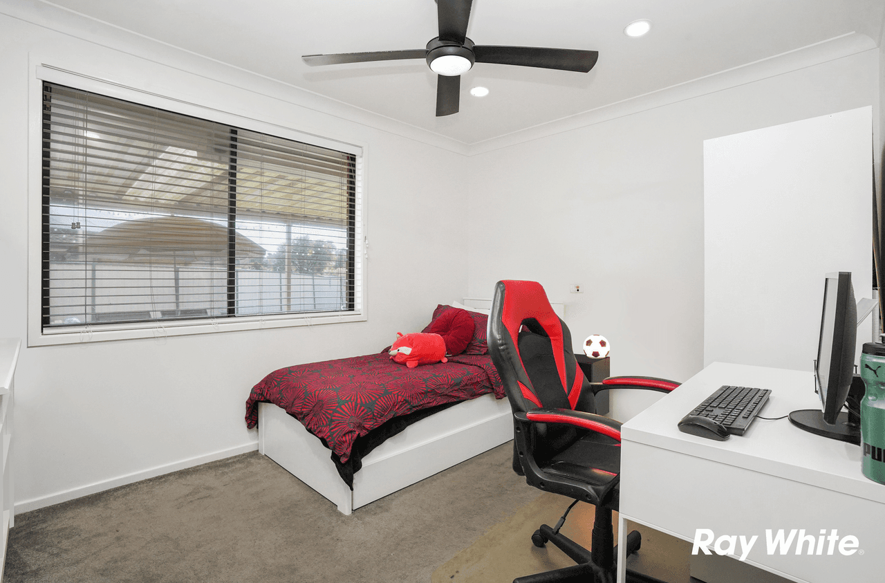 4 Selma Place, OAKHURST, NSW 2761