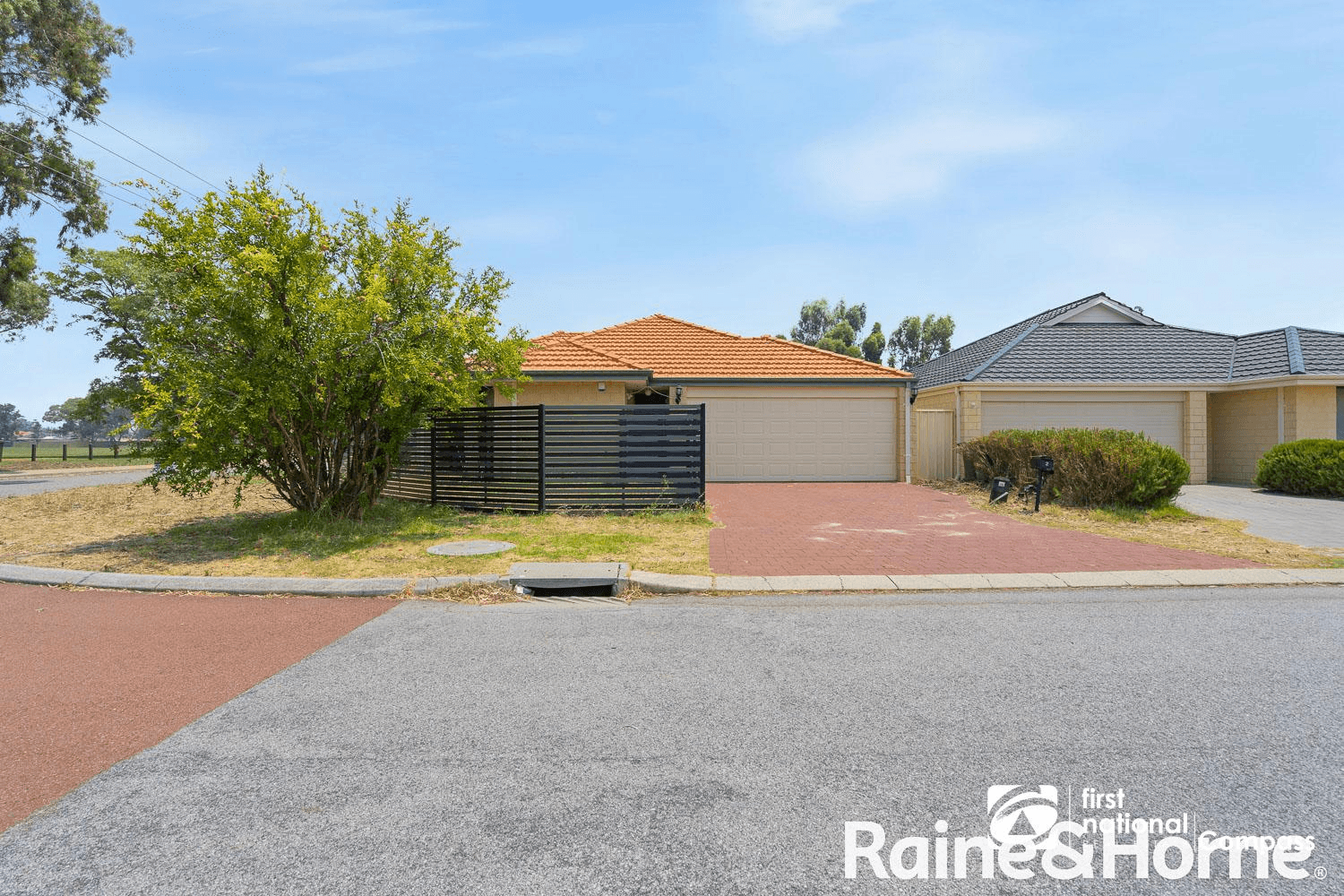 2 Thistle Way, EAST CANNINGTON, WA 6107