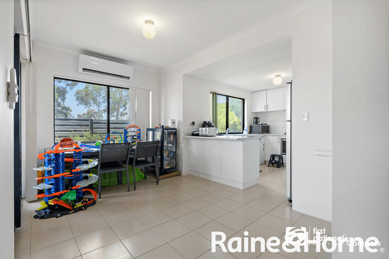 2 Thistle Way, EAST CANNINGTON, WA 6107