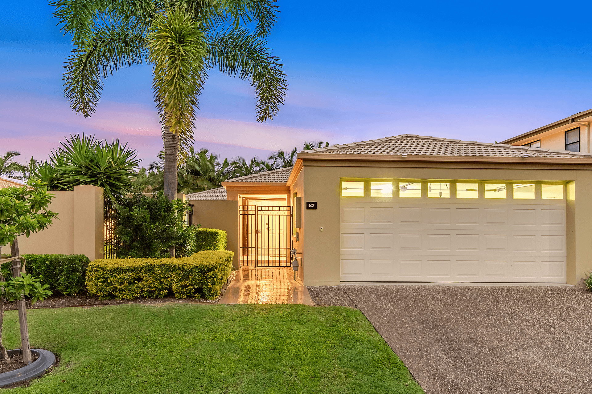 87/136 Palm Meadows Drive, Carrara, QLD 4211