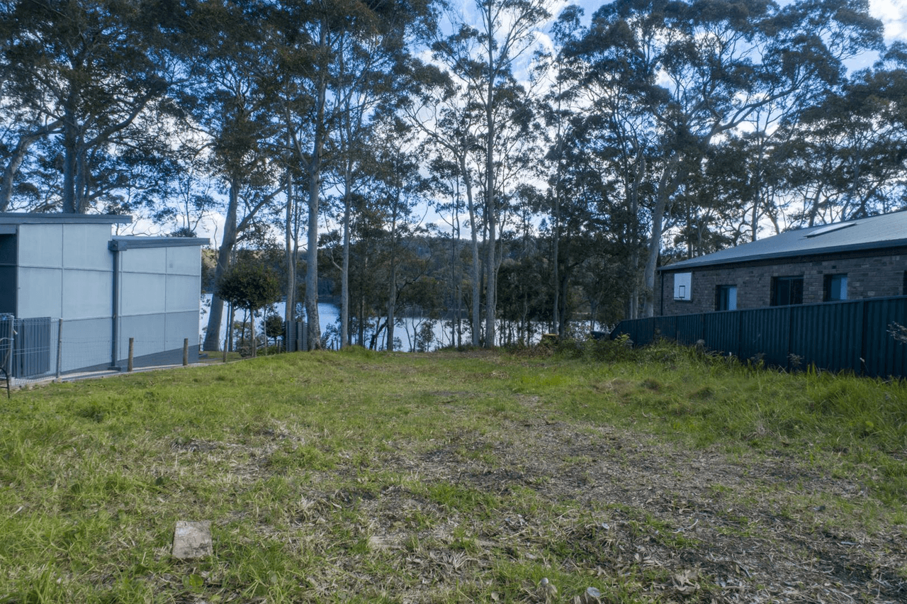 18 James Crescent, Kings Point, NSW 2539