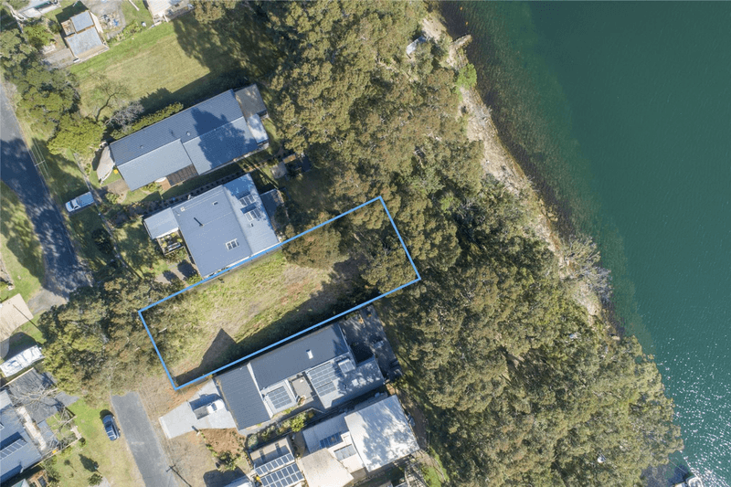 18 James Crescent, Kings Point, NSW 2539