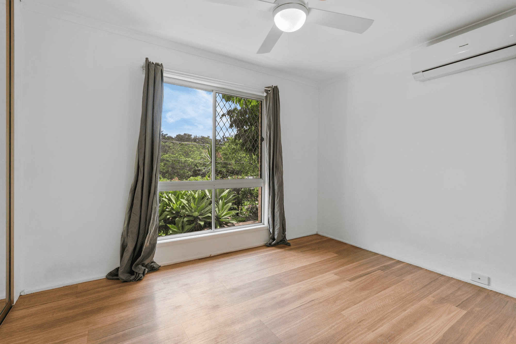 26 Rogers Avenue, BEENLEIGH, QLD 4207