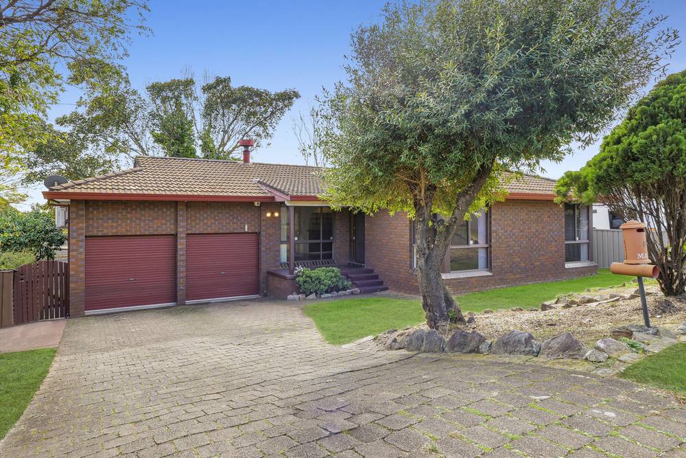 8 Selkirk Street, St Andrews, NSW 2566