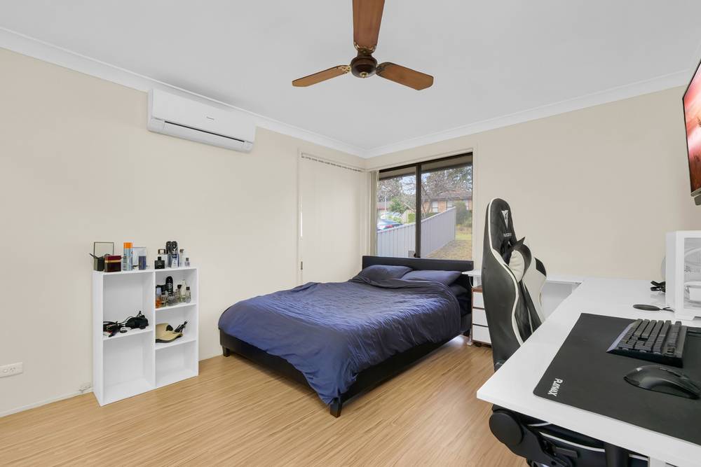 8 Selkirk Street, St Andrews, NSW 2566