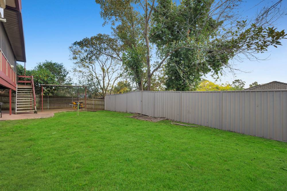 8 Selkirk Street, St Andrews, NSW 2566