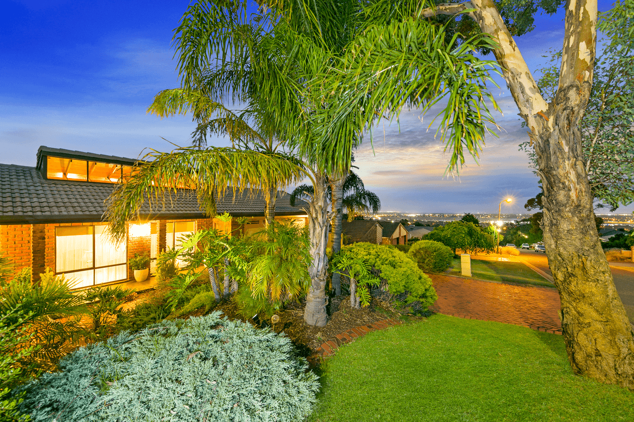 5 Parkeston Court, PARA HILLS, SA 5096