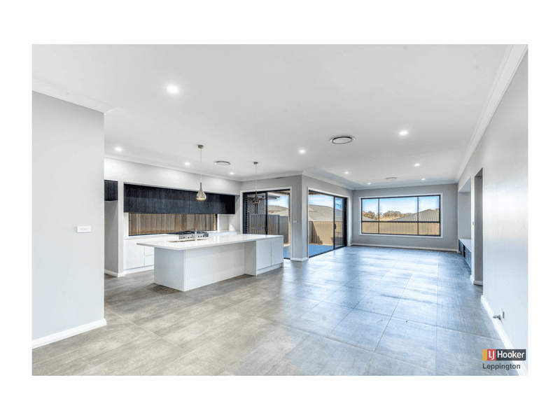 216 Village Circuit, GREGORY HILLS, NSW 2557