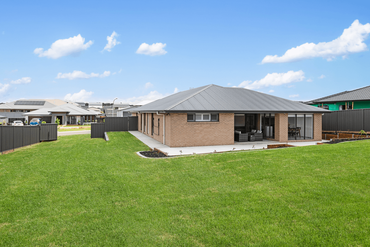 52 Enderle Drive, LOCHINVAR, NSW 2321