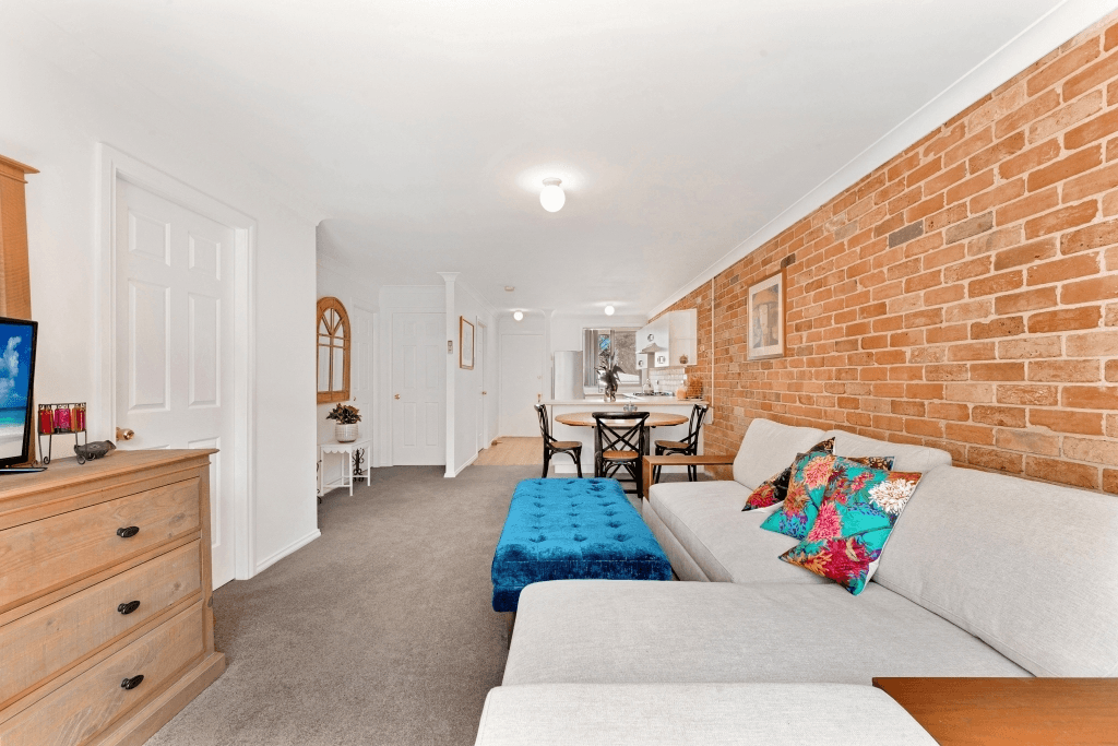 2/16 Wells Street, EAST GOSFORD, NSW 2250