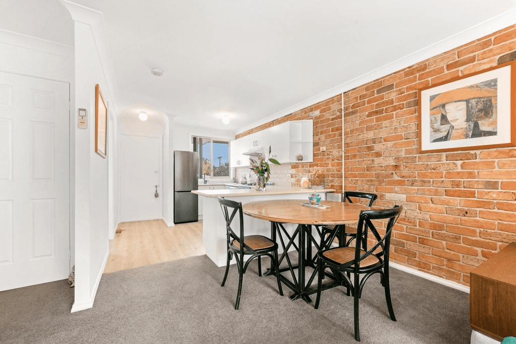 2/16 Wells Street, EAST GOSFORD, NSW 2250