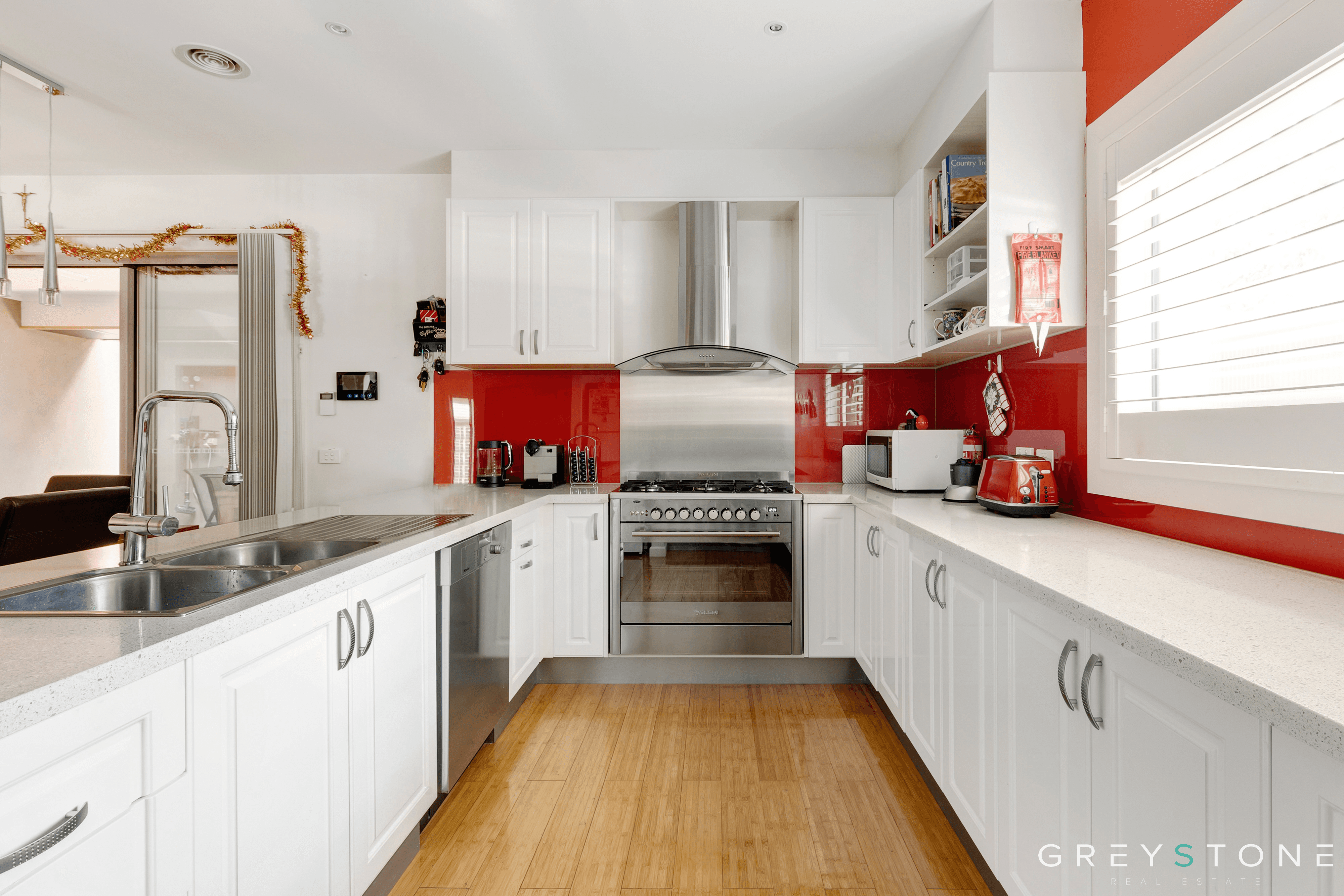 8 Greville Street, CAROLINE SPRINGS, VIC 3023