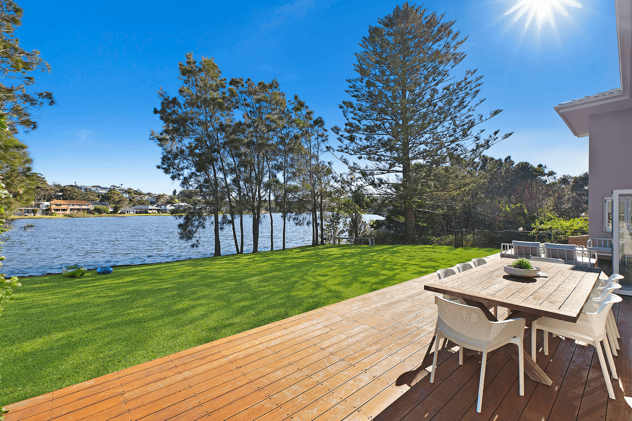 38 Ocean View Drive, WAMBERAL, NSW 2260