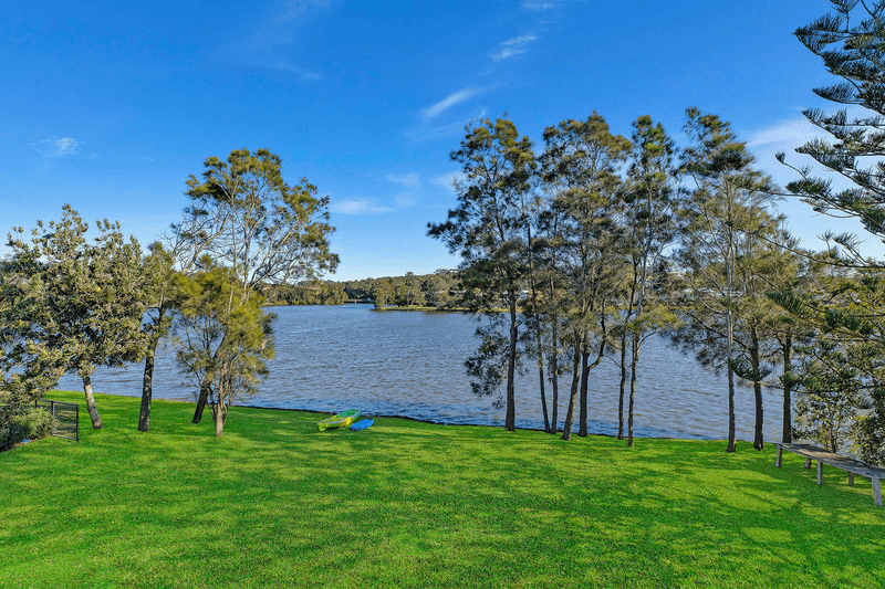 38 Ocean View Drive, WAMBERAL, NSW 2260