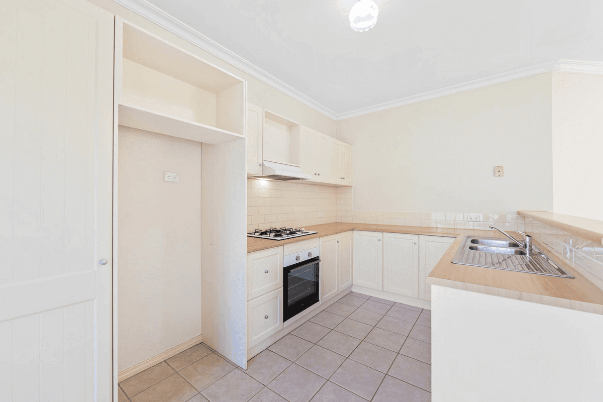 26 Hepburn Way, CAROLINE SPRINGS, VIC 3023