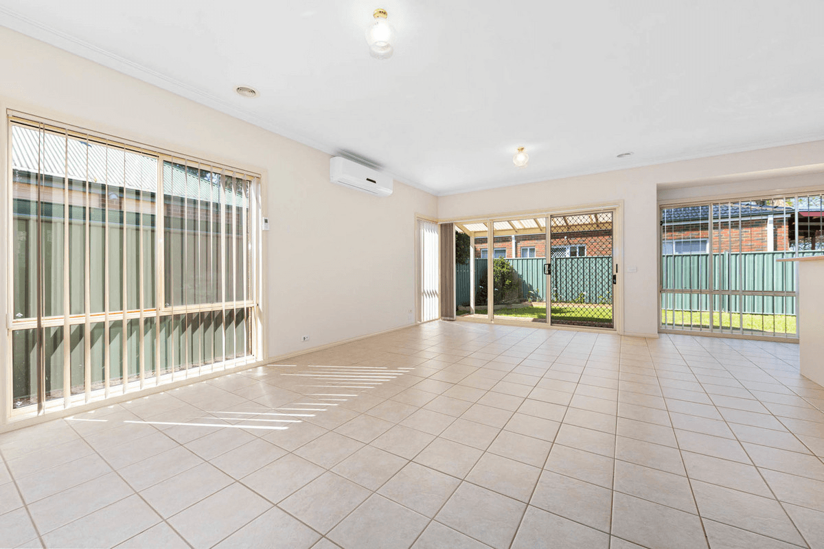 26 Hepburn Way, CAROLINE SPRINGS, VIC 3023
