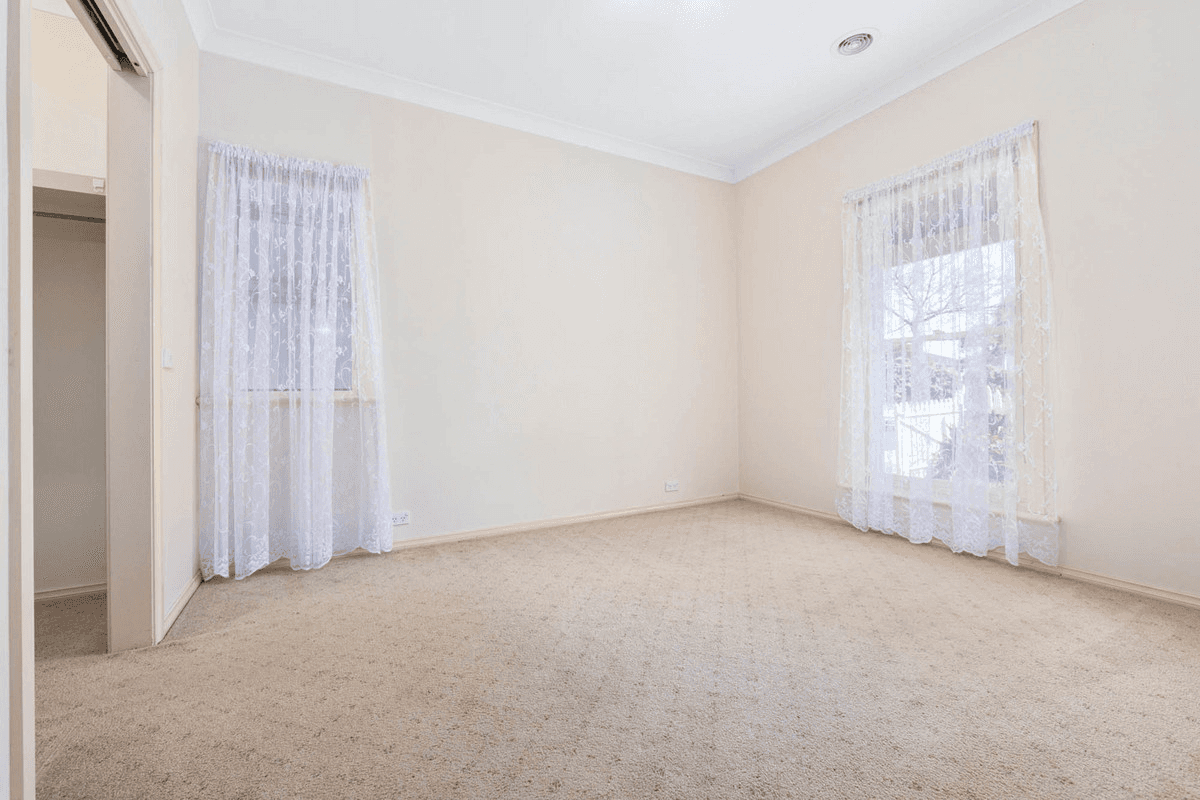 26 Hepburn Way, CAROLINE SPRINGS, VIC 3023