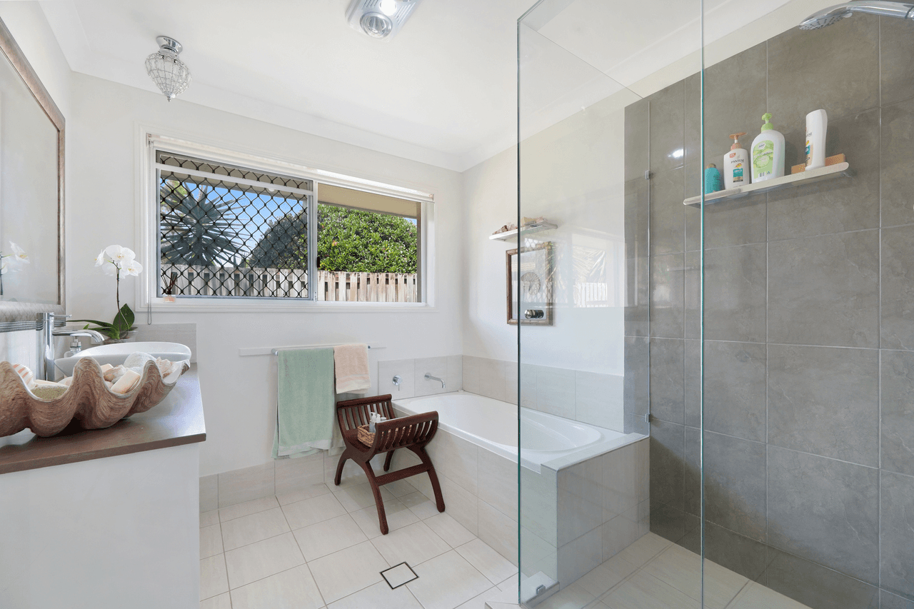 74 Tullamarine Drive, ROBINA, QLD 4226