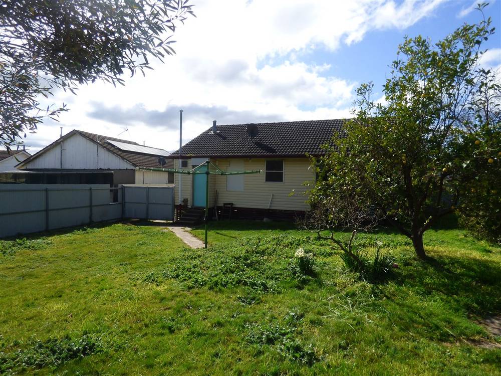 18 Freeland Avenue, STAWELL, VIC 3380