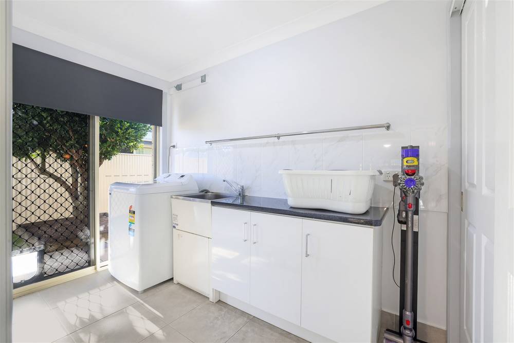 37 Acacia Street, MOORE PARK BEACH, QLD 4670