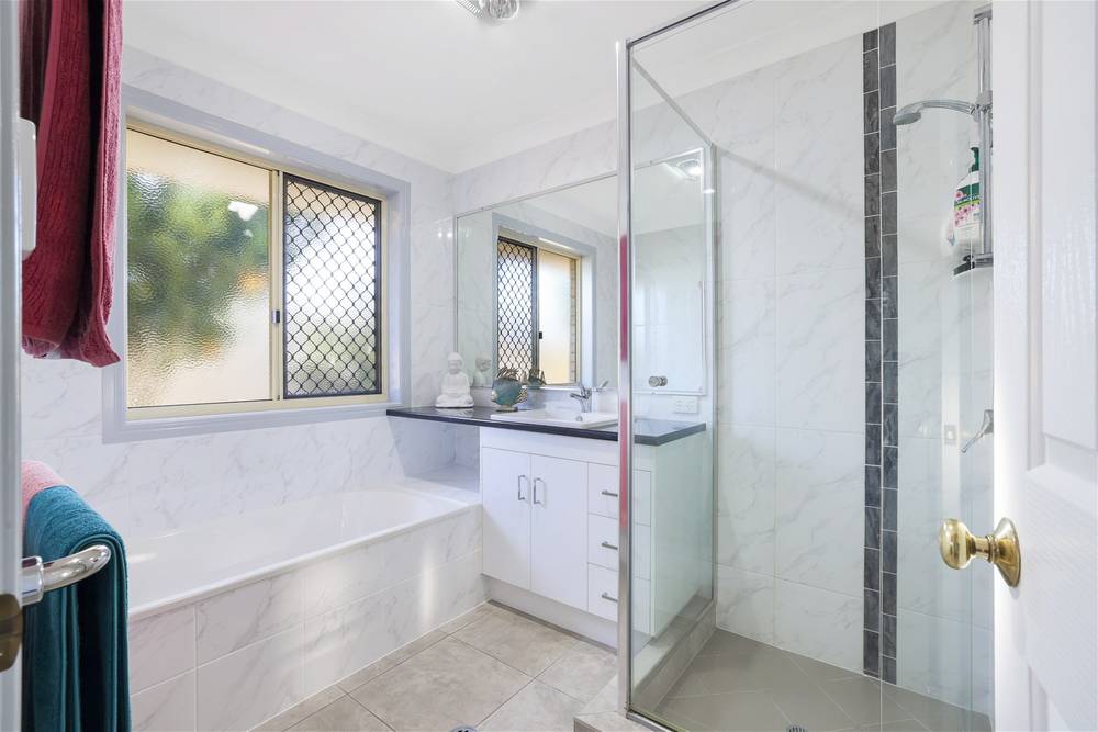37 Acacia Street, MOORE PARK BEACH, QLD 4670