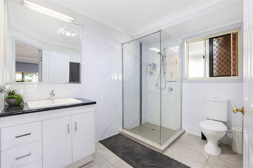 37 Acacia Street, MOORE PARK BEACH, QLD 4670