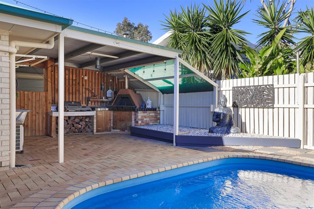 37 Acacia Street, MOORE PARK BEACH, QLD 4670