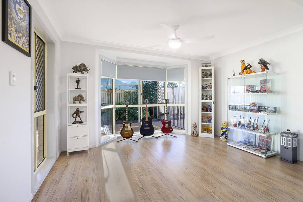 37 Acacia Street, MOORE PARK BEACH, QLD 4670