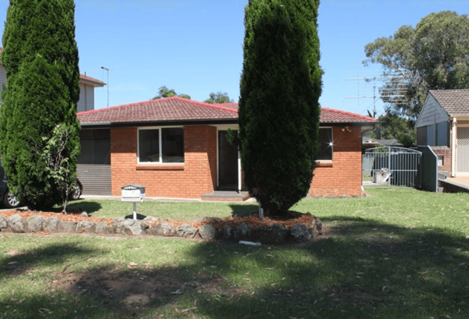 11 Lowanna Drive, Penrith South, NSW 2750